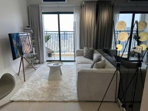 Soho 2 BR apartment near Bui Vien Street