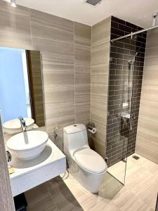 Soho 2 BR apartment near Bui Vien Street