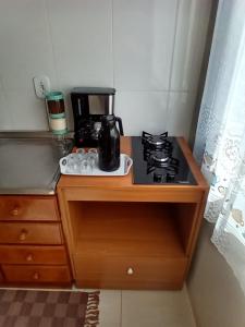 Quarto 1 cama de casal com ar estacionamento