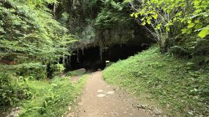 Los acebos. Mar, montaña, cuevas