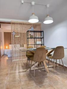 Peaceful Garden Cottage -Walking to the Beach