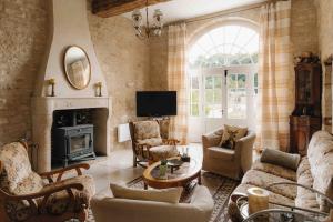 Pavillon de loctroi du Château de Tavannes