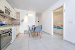 Casa Bella - Shared Pool and Terrace By Lanzarote Vacation Homes