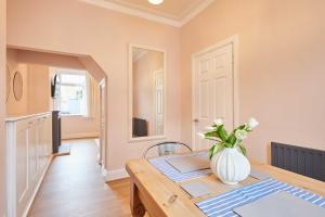 Host & Stay - Horner Street