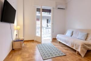 Charming, Comfy Stay in Kypseli, Athens Center