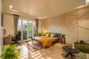 LiveAway Gurugram, Golf Course Road by PACK