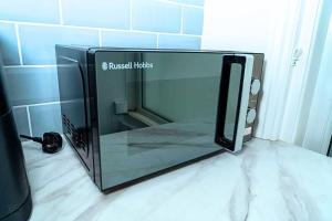 Blackpool Seaside Retreat for 6, Seafront Location, Free Parking & WiFi