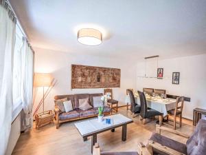 Apartment Chesa Ova Cotschna 606 by Interhome