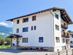 Holiday Home Kainer by Interhome - 3hvězdičkové hotely ve městě Strass im Zillertal