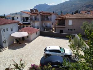 Steven Eleonas Apartments