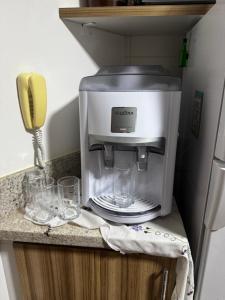 Enseada Nautico beira do lago com piscina aquecida