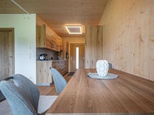 Apartment Appartement Erwin-2 by Interhome