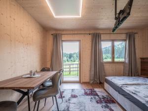 Apartment Appartement Erwin-2 by Interhome