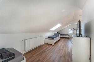 Gemütlich wohnen wie zu Hause - perfekt für Montage, Geschäftsreisen und Langzeitaufenthalte - SCH06