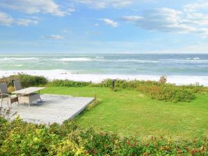 6 person holiday home in Gilleleje-By Traum