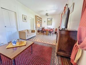 Holiday Home Les Ajoncs by Interhome