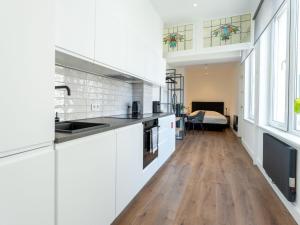 Apartment Centrally located Les Anemones by Interhome