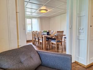 Chalet Haus am See by Interhome