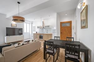 Le Cap, charmant 3P rénové, coeur vieille ville, avec parking public Interparking Sablettes