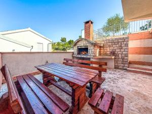 Holiday Home Maja by Interhome