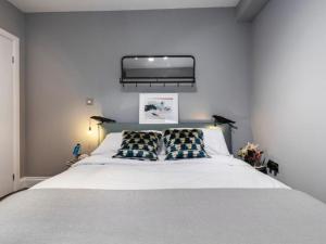 Apartment Lena Gardens 1 Bed by Interhome