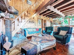 Apartment Chalet le Prarion by Interhome