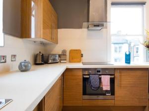 Apartment Lena Gardens 2 Bed by Interhome