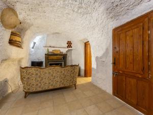 Holiday Home Cueva Mariana Pineda by Interhome