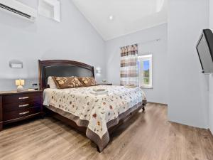 Holiday Home Susan & David by Interhome