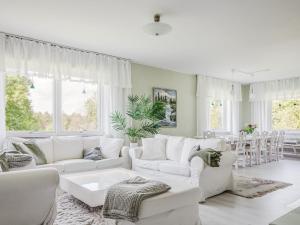 Holiday Home Linsell Villan by Interhome