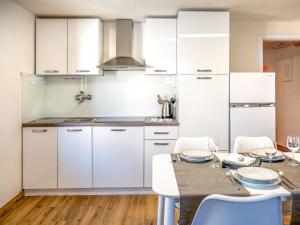 Apartment Adelsberg Inn-2 by Interhome 