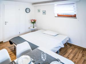 Apartment Adelsberg Inn-2 by Interhome