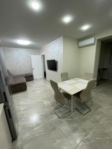 Apartment New building in center