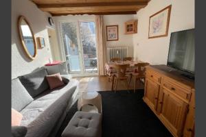 Alpenstadel mit Hallenbad und Sauna by MoniCare