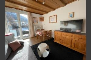 Alpenstadel mit Hallenbad und Sauna by MoniCare