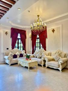 Biệt thự DELUXE VILLA 5 phòng ngủ 6 giườn lớn