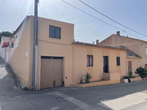 Casa Liberdade Low Cost Rustic Charm by the Sea