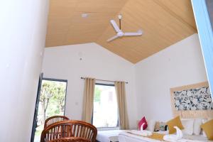 Friendship inn hotel and resorts