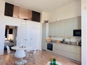 Lomma Beach Town, New and Unique Apartment for Up to 4 Guests
