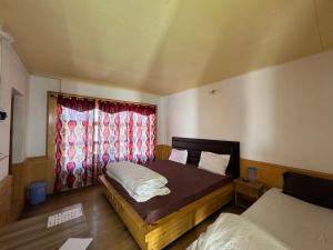 Highway Inn Guest House