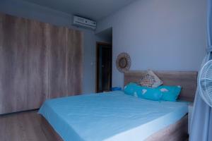 Modern Apartment Near Airport SGN 2BR,2WC Full Amenities