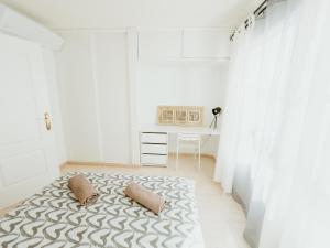 Spacious 2 BR Golden Apartment by Aqua Vista Tenerife