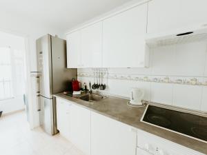 Spacious 2 BR Golden Apartment by Aqua Vista Tenerife