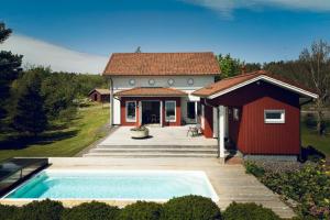 Stay North - Stenudden