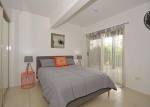 Claren Park-True Tranquility - Sleeps UP to 14