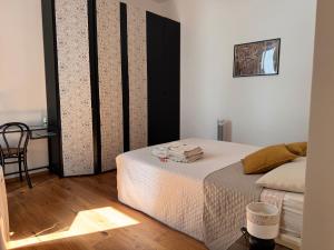 Genoa Waterfront Room