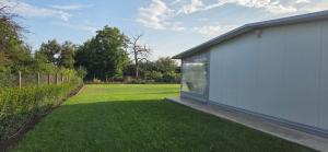 Family House GO TO - Parking & Dog Yard