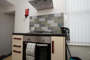 Cosy 2BR Flat Near Anfield & Goodison, Liverpool