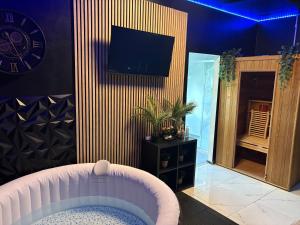 La suite 7 Sauna et jacuzi