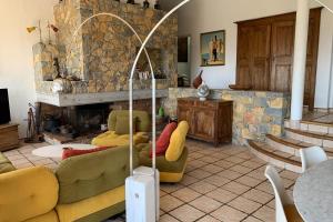 Villa 5 rooms with pool near the sea